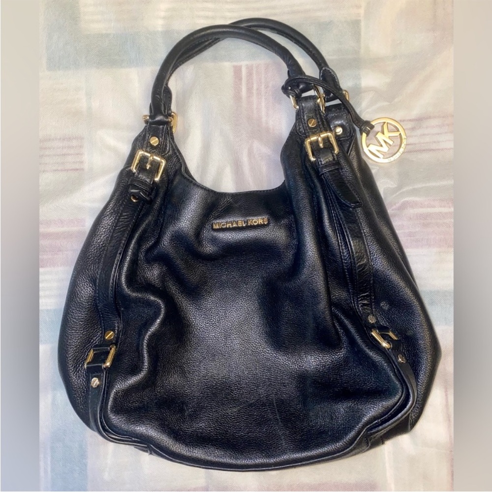 GUC Michael Kors Bedford black leather purse with gold trim